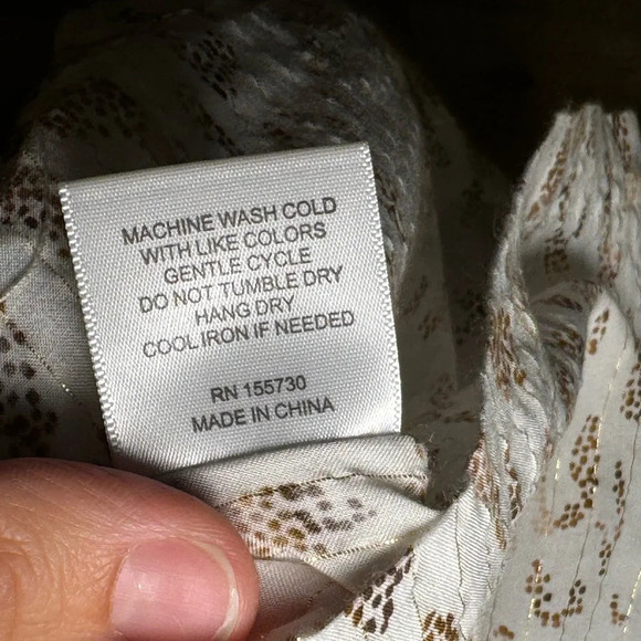 🌻Jane + Delancey Metallic Animal Print Shirt Cropped Women's size Medium - Picture 4 of 6